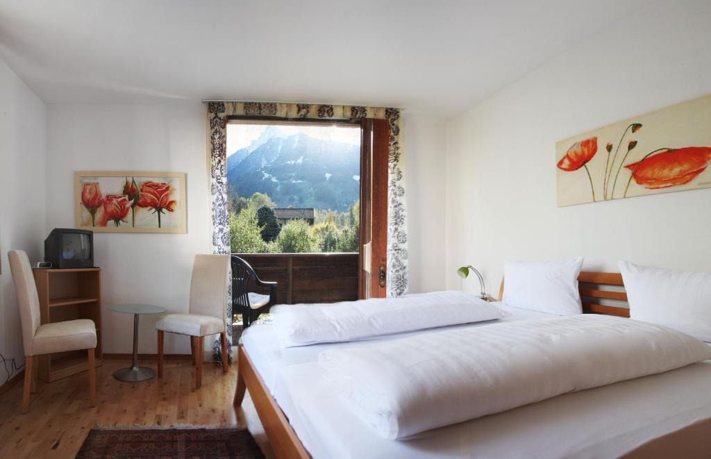 Hotel Auhof Schruns Oda fotoğraf